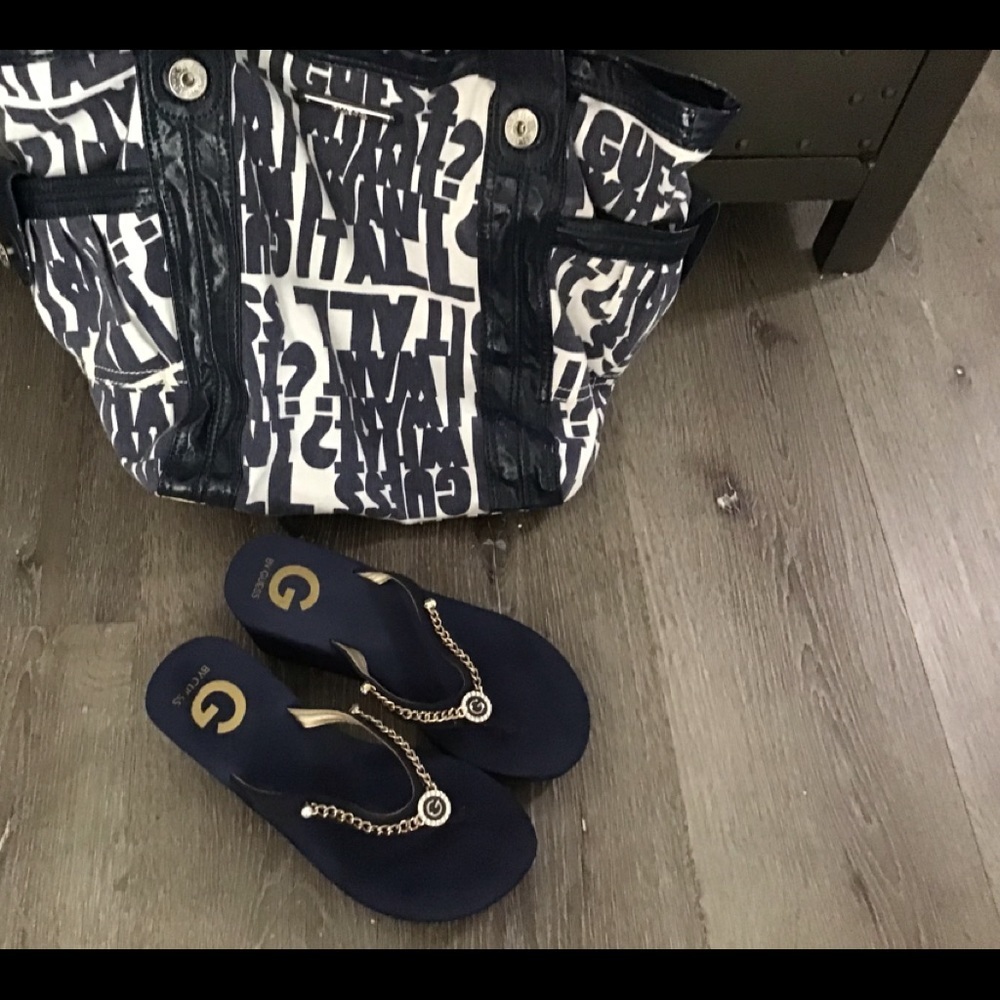 Guess Signature Canvas Tote Large